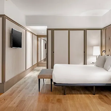 AC Hotel Avenida de América by Marriott-3